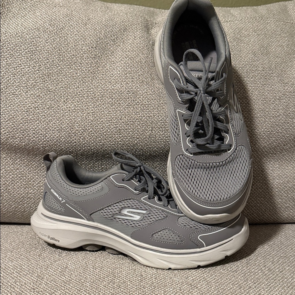 Skechers Men's Charcoal Gray Go Walk 10 extra wide fit